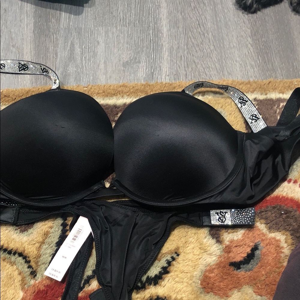 Victoria's Secret Black Lingerie Set with Logo Tag - Picture 6 of 7